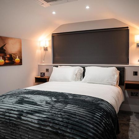 Chestnut Retreat A Stunning Annex Apartment Ossett المظهر الخارجي الصورة